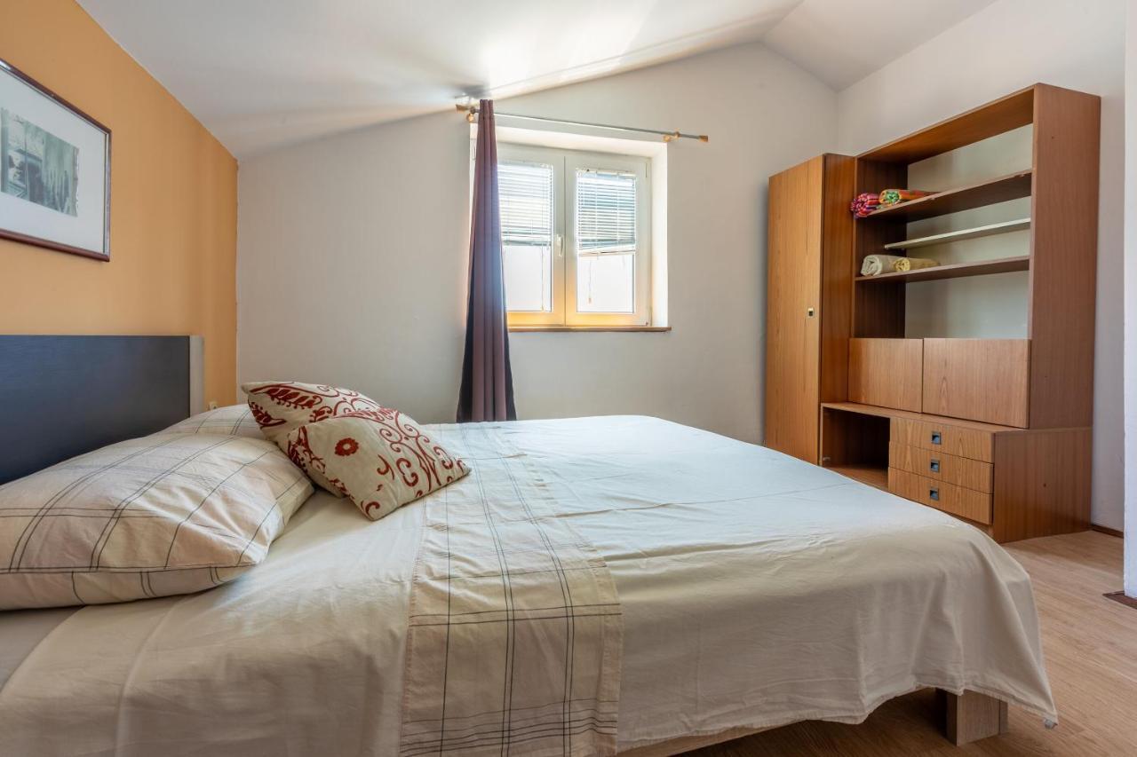 Apartment Iva Banjol エクステリア 写真